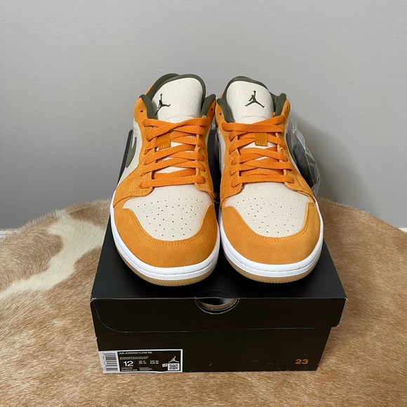 Jordan 1 Low Orange Olive - Picture 2 of 6